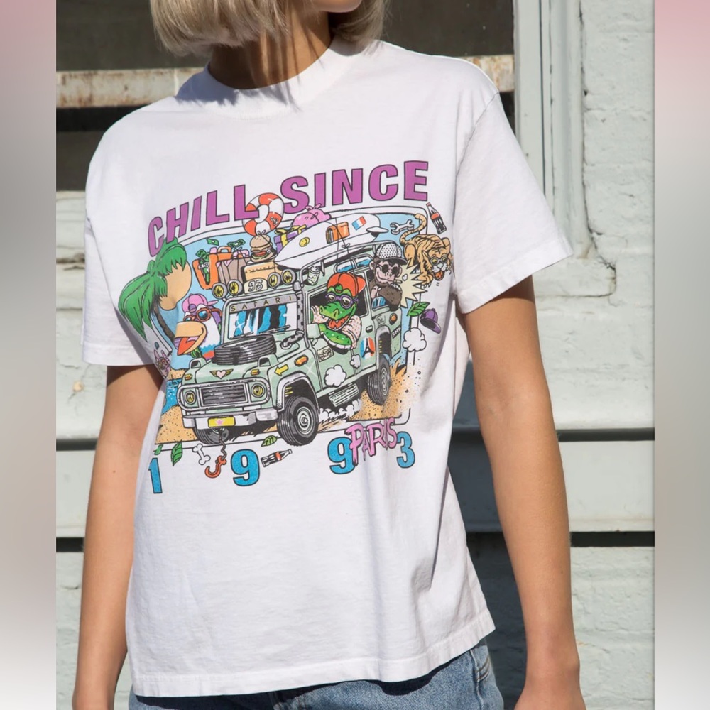 Brandy Melville Chill Since 1993 Paris T-Shirt